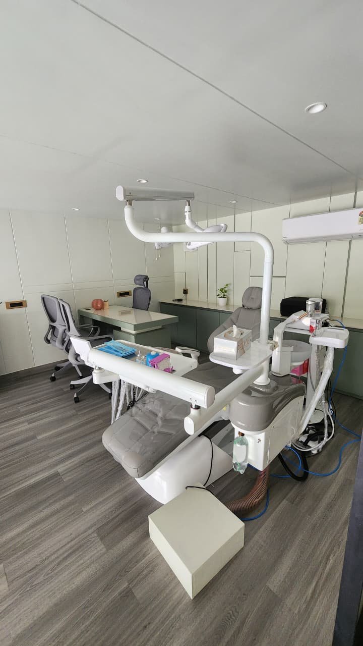 Modern dental operatory and clinical equipment at Pristine Dental in Raipur